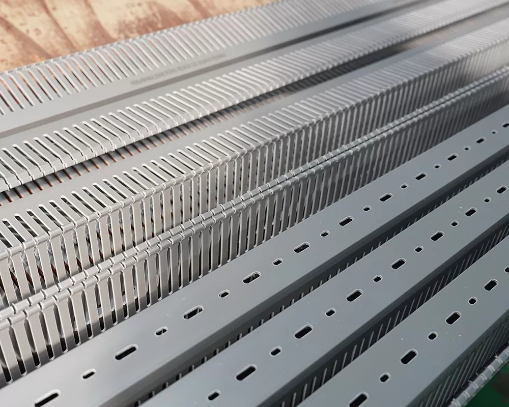 Dağıtım panosunun içindeki PVC alev geciktiricili kablo kanalının sıcaklık dayanım aralığı nedir?